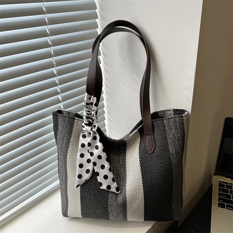 

Новая модная сумка через плечо, модная городская сумка большой вместимости с холщовой текстурой, простая повседневная сумка-тоут чёрный