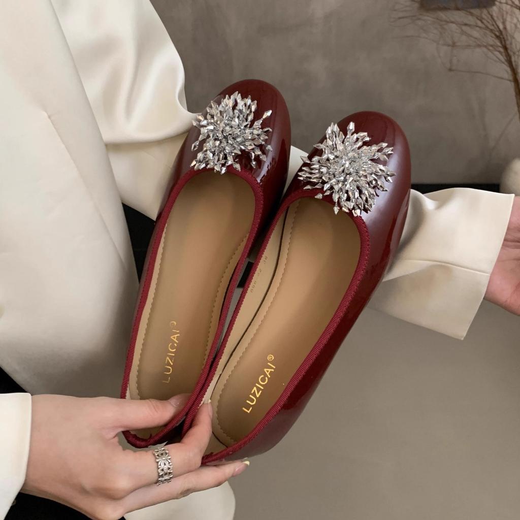 2025 new niche design flower Mary Jane single shoes women's spring and autumn commuting versatile shallow mouth flat shoes women