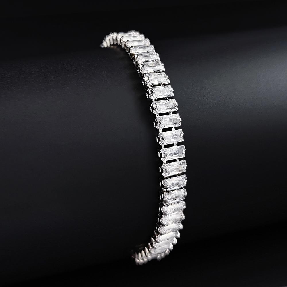 New Luxury Princess Cut 17cm Silver Color on Hand Bracelet Bangle for Women Anniversary Gift Jewelry S5776