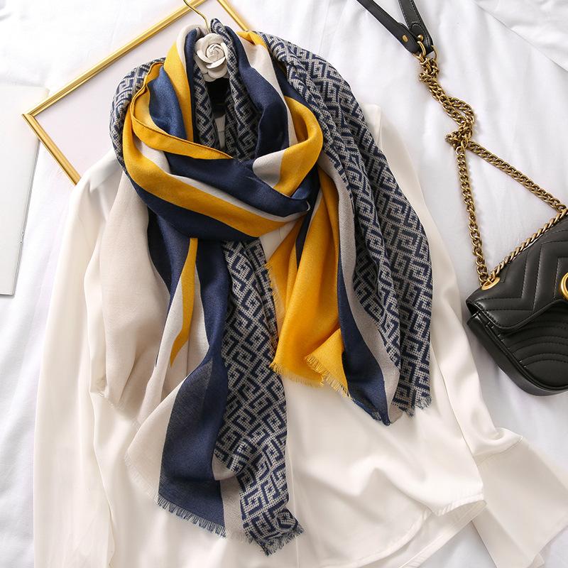 Luxury New Women Cotton Scarf Large Shawls Pashmina Hijab Foulard Echarpe Brand Designer Print Lady Beach Stole Head Scarves
