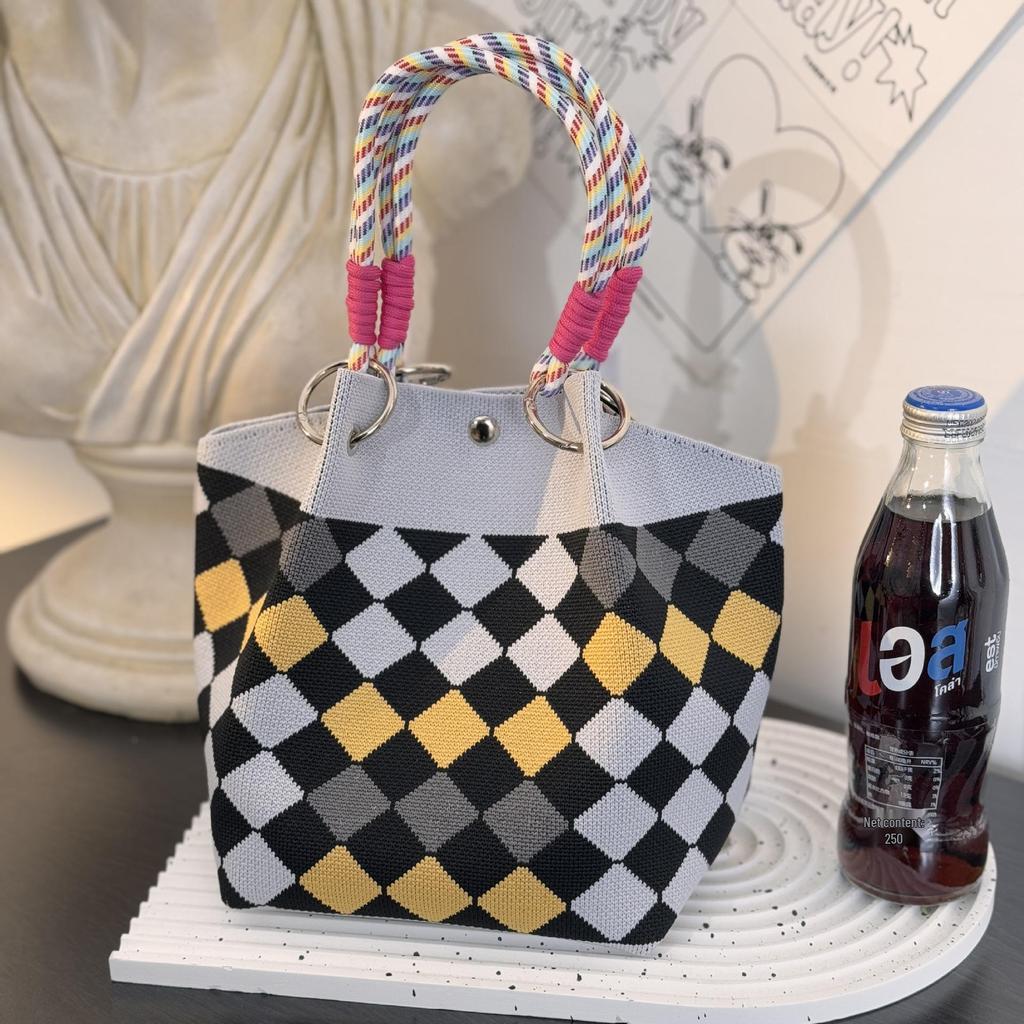 2025 Knitted Hollow-out Flower Handbag: Versatile, Large Capacity, Stylish Souvenir Gift