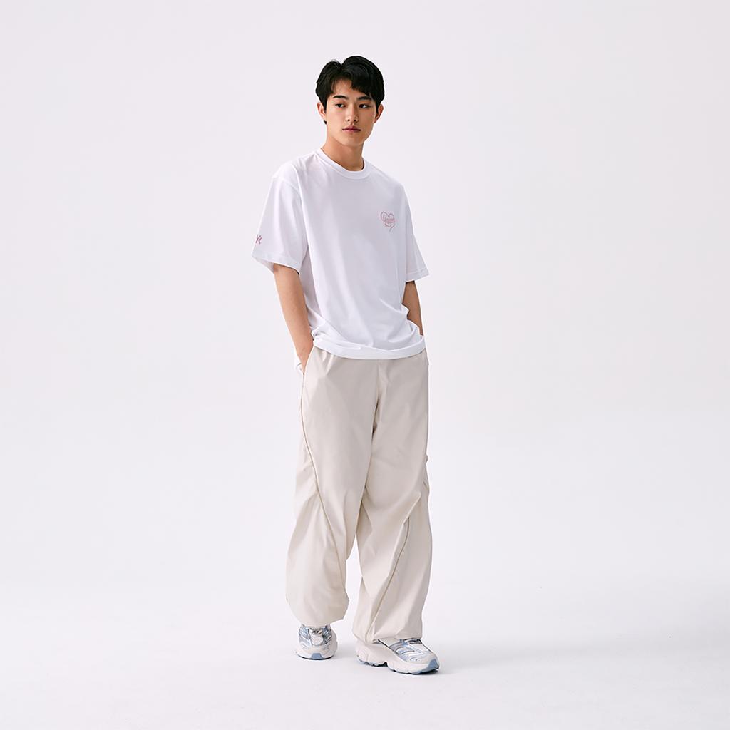 New MLB New York Yankees Heart SS25 T Shirt Unisex Ecru 3ATSH0153-50WHS