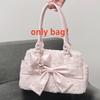 Borsa a Mano Rosa con Fiocco Carino Design Creativo con Borchie Borsa a Spalla in Peluche Borsa Tote Quadrata Orizzontale Borsa a Tracolla per il Pendolarismo Invernale