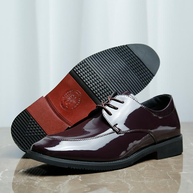 2025 direct supply men's business casual leather shoes British leather patent leather men's shoes round head dress single shoes wedding shoes