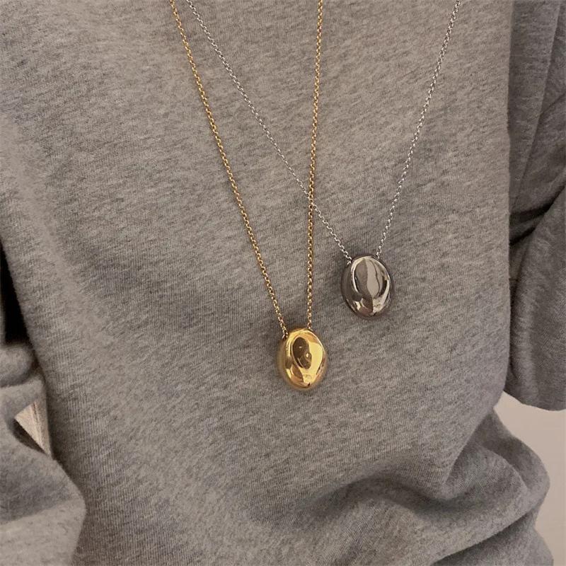 Collana Pendente Acciaio Inossidabile Forma Uovo per Donne Uomini Metallo Grande Ovale Goccia d'Acqua Catena Maglione Collana Lunga Gioielli Eleganti