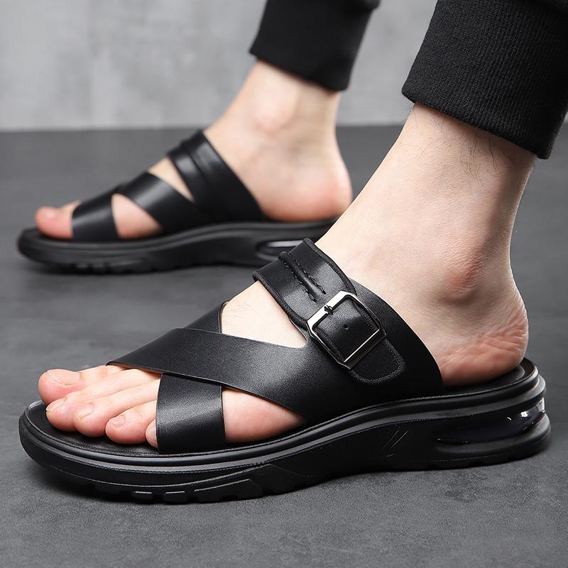 Herren flache Hausschuhe Sommer Braune Römische Sandalen Retro Schwarzes Leder Breite Zehenpartie Strandschuhe für Vater Übergröße