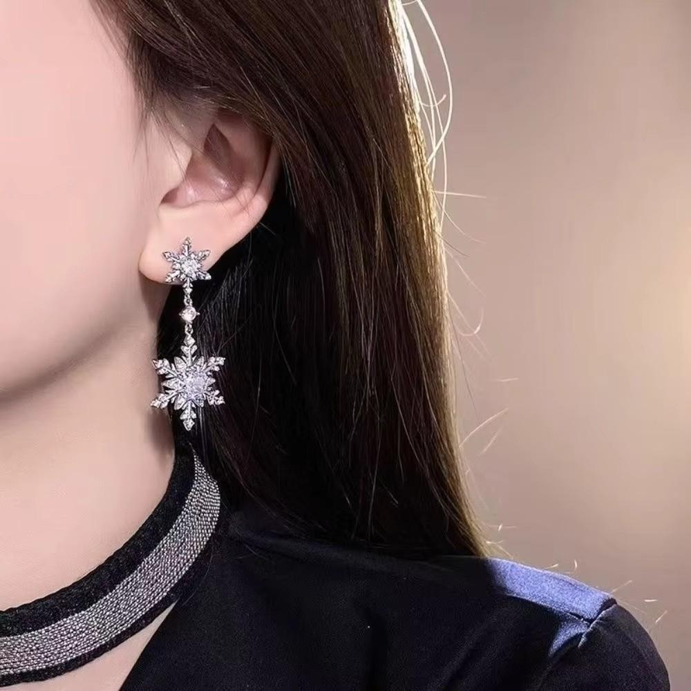Sparking Snowflake Earrings Luxury Pearl Studs New Year Party Xmas Earrings Women Gift