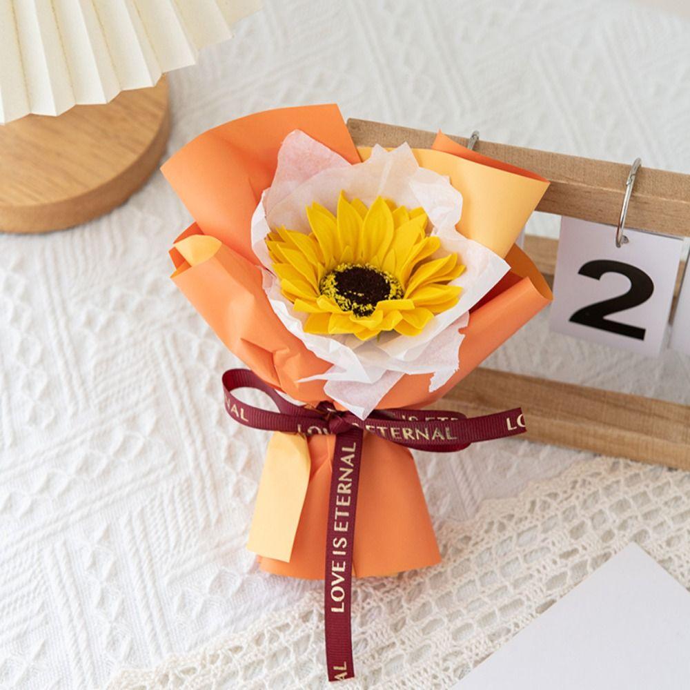 

Букеты из подсолнухов своими руками, гвоздики, розы, мыльные цветы, искусственные цветы подсолнуха, День матери оранжевый