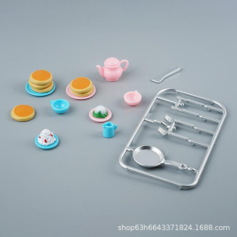 Playing Home Kitchen Mini Castle Villa Accessories Cutlery Kids Girls Family Kitchen Parent-Child Scene Toys