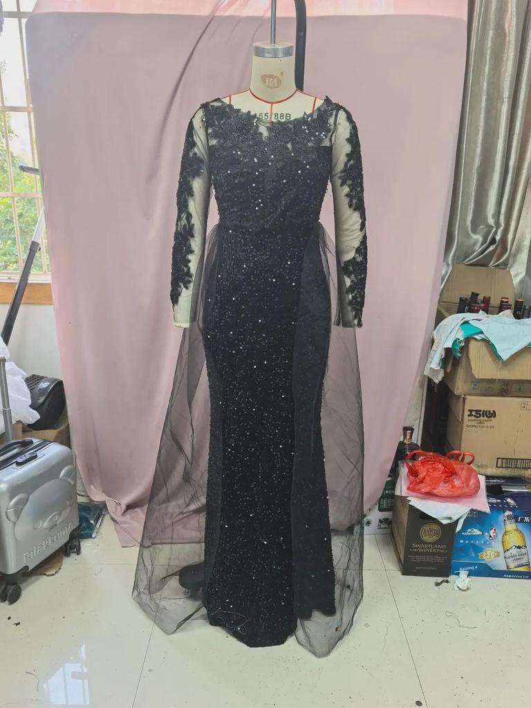 Elegantní dlouhé krajkové večerní šaty pro evropské a americké dámy z roku 2025