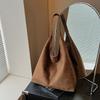 Large-capacity tote bag, women's Korean version, high-end sense, trendy commuting, simple and versatile shoulder bag.