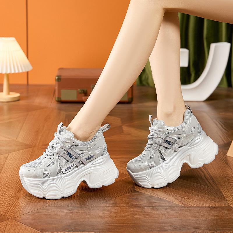 Daddy Shoes Women's 2025 Summer New Hollow Mesh Sandals Thick Sole Inner Height Increase Women's Shoes Versatile Casual Sports Shoes