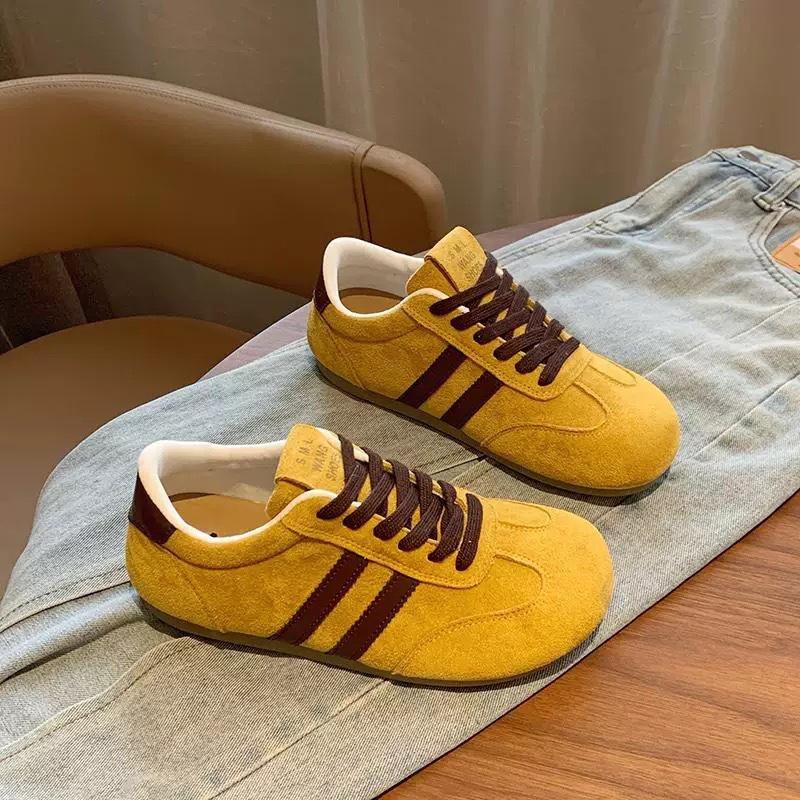 

Retro flat-bottomed German training shoes for women s 2025 spring new light and comfortable color matching Forrest Gump versatile niche casual shoes 40 жёлтый