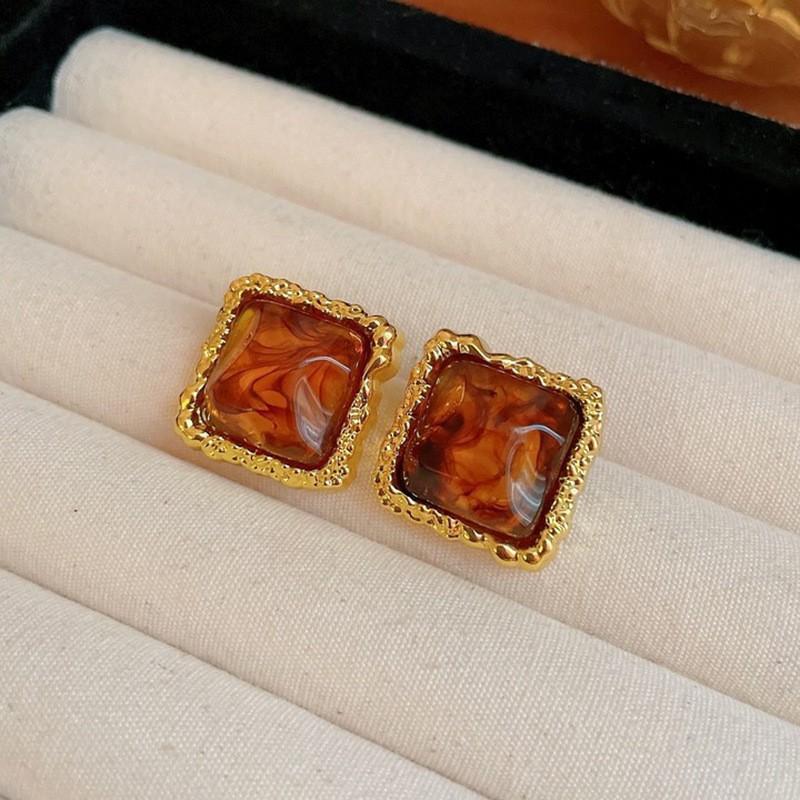 Autumn and Winter Retro Maillard Coffee Color Resin Tiger's Eye Earrings, Ear Buckles, Niche Earrings for Women