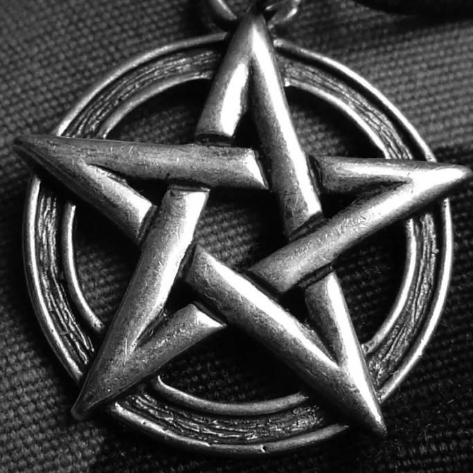 Pentagram Pentacle Satanic Satan Devil Occult Magic Demon Goth Rock Unisex Supernatural Necklace Pendant Vintage Protect Witch Talisman Health Jewelry