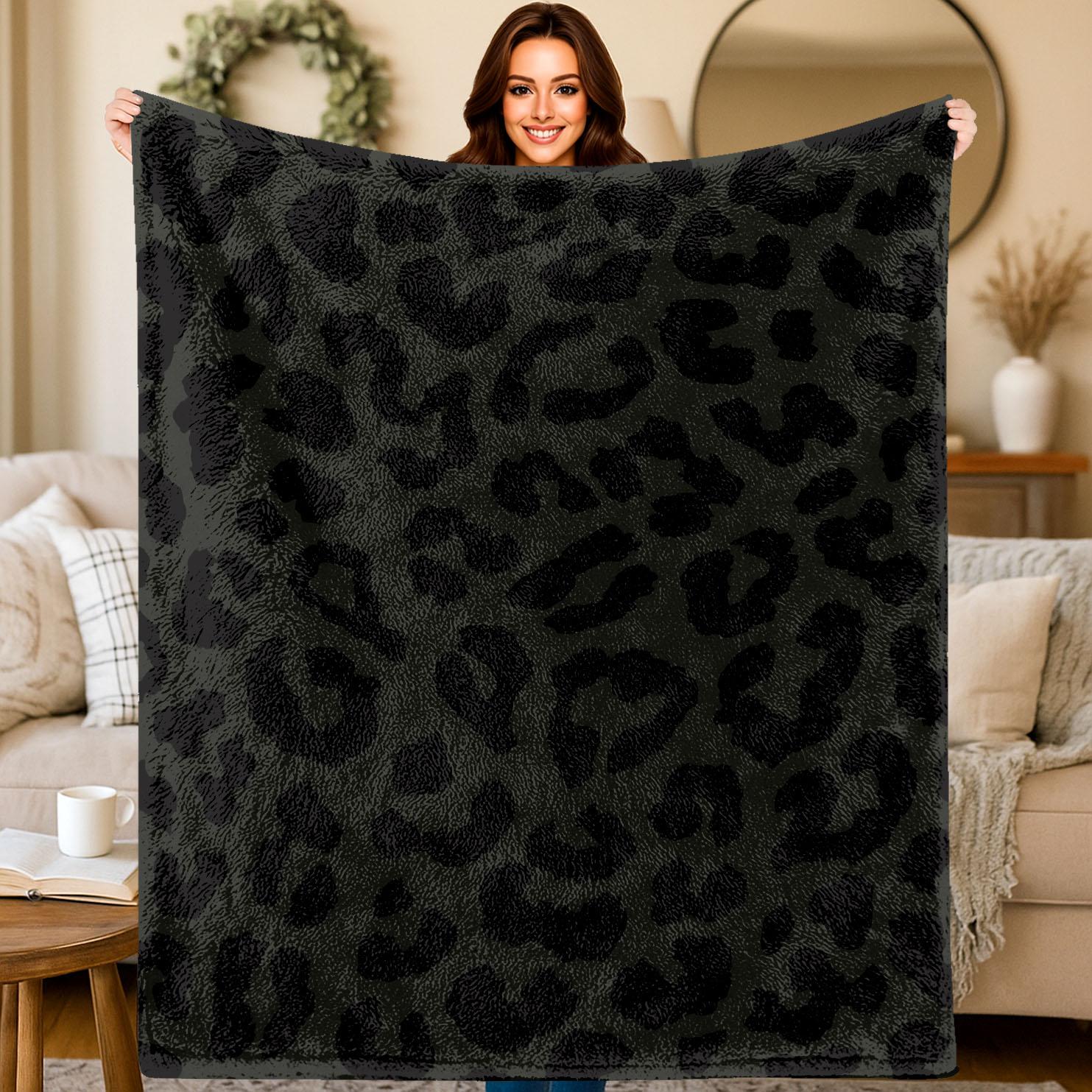 

Black Gold Leopard Flannel Blanket, Luxury Plush All-Season Throw, Oversized Bedspread for Home Travel, Machine Washable Decor 75x90cm