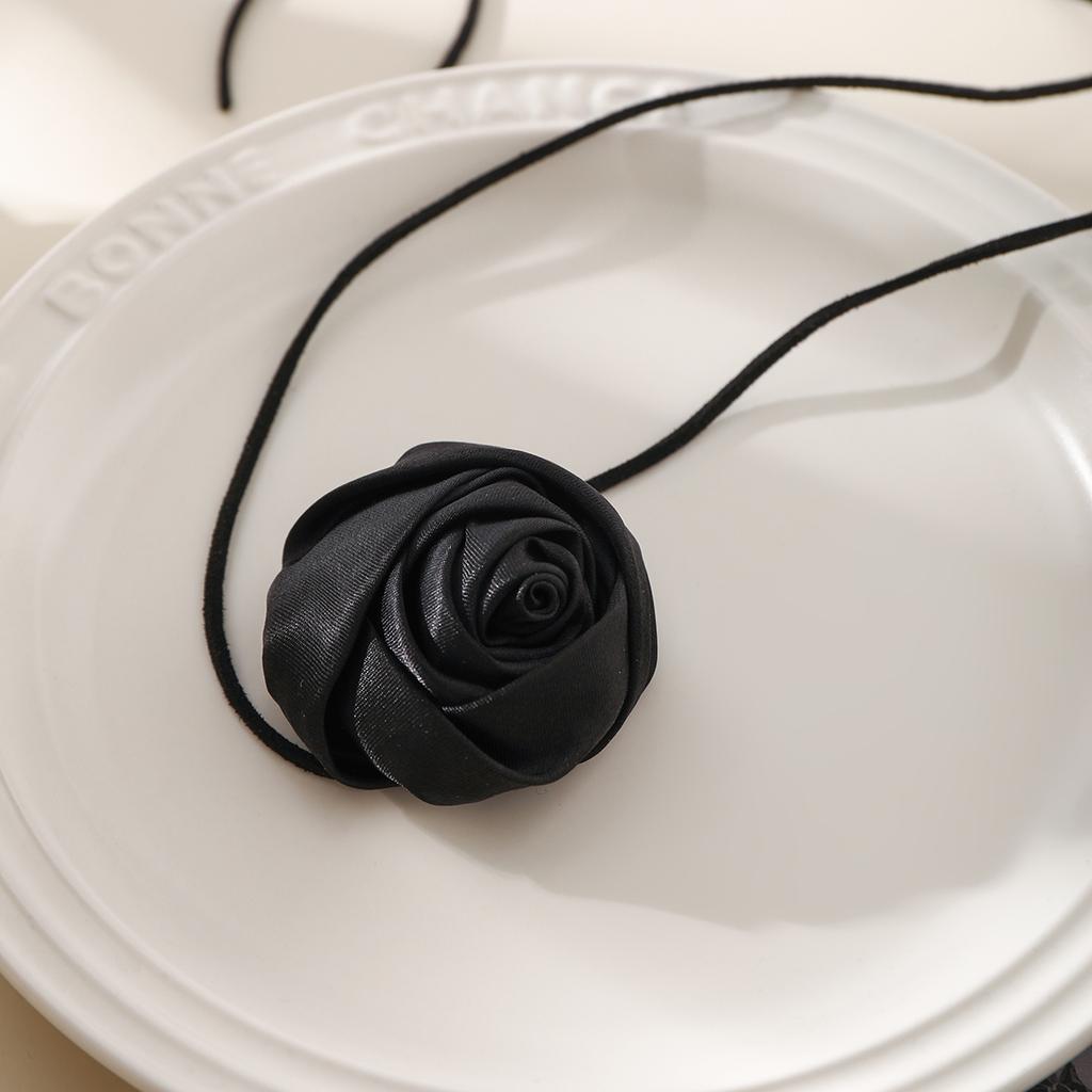 Salircon Gothic Satin Big Rose Flower Clavicle Necklace Fashion Korean Velvet Adjustable Rope Chain Choker Women Neck Jewelry