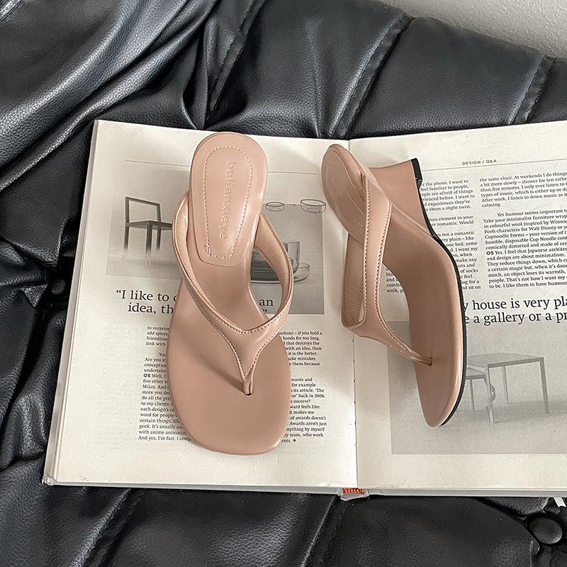 Simple wedge heel high heels flip-flops slippers women's 2025 summer new wear versatile beach sandals tide