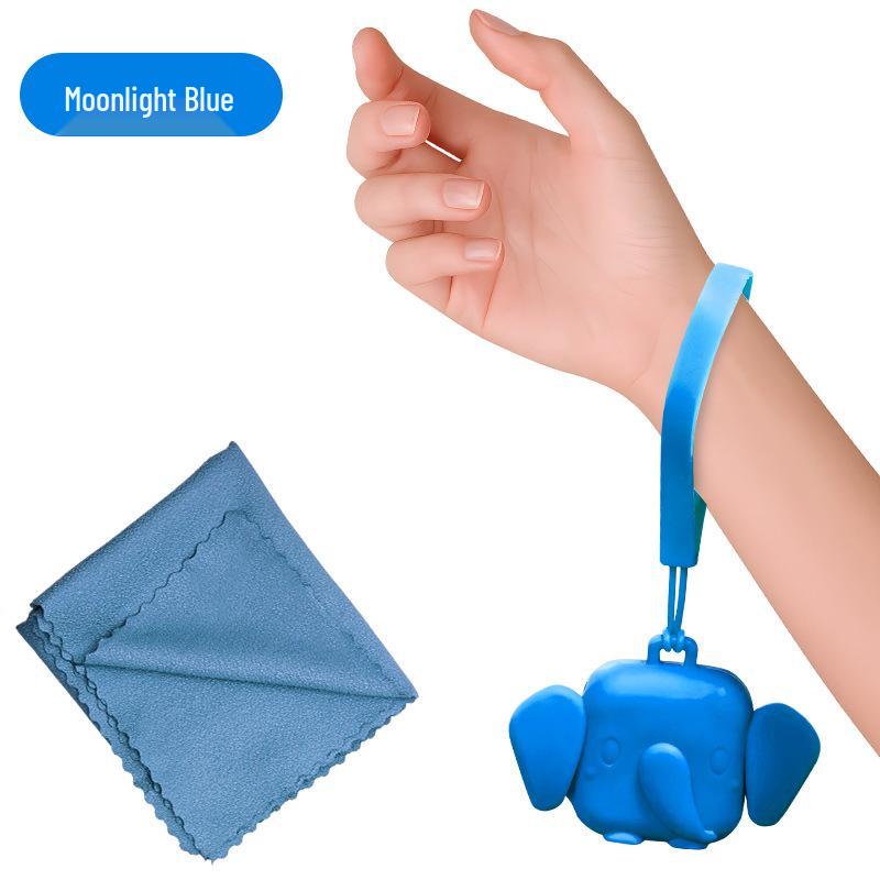 Quick-Dry Silicone Wristband Towel: Portable, Absorbent, and Ideal for Sports, Travel, or Outdoor Use.