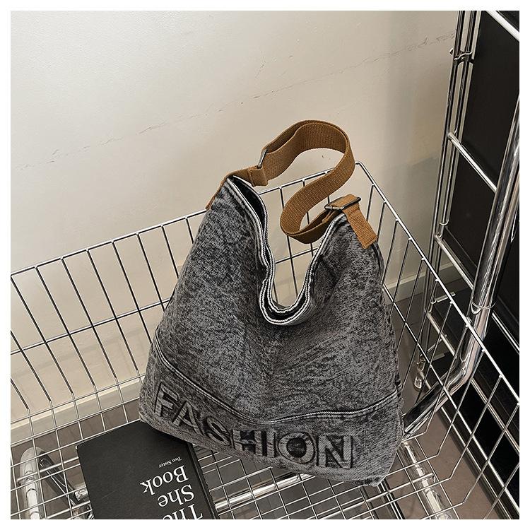 

2025 new single shoulder denim women s bag women s fashion casual alphabet cloth bag class underarm tote bag