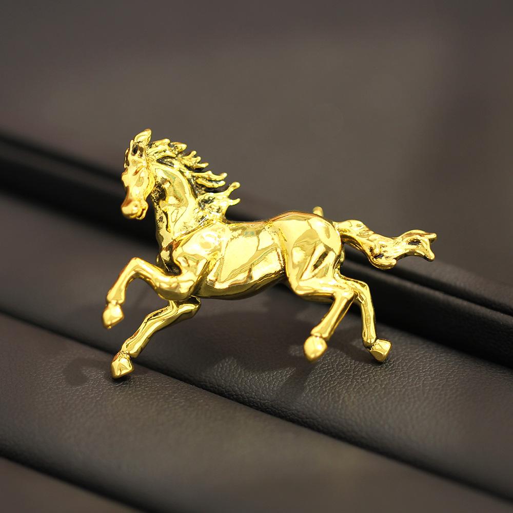 Retro Zodiac Galloping Horse Brooch: Three-Color Enamel Pin Accessory for Men
