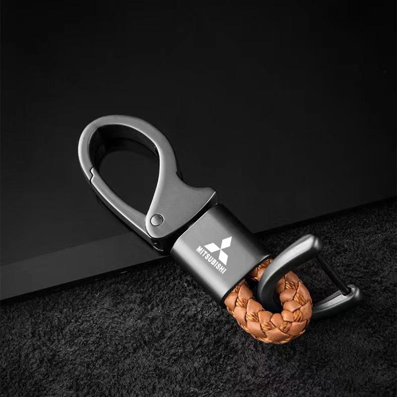 

Car Keyring Horseshoe Buckle Metal Keychain Gift for Mitsubishi ASX L200 Lancer Montero Mirage Pajero Galant Xpander Eclipse коричневий