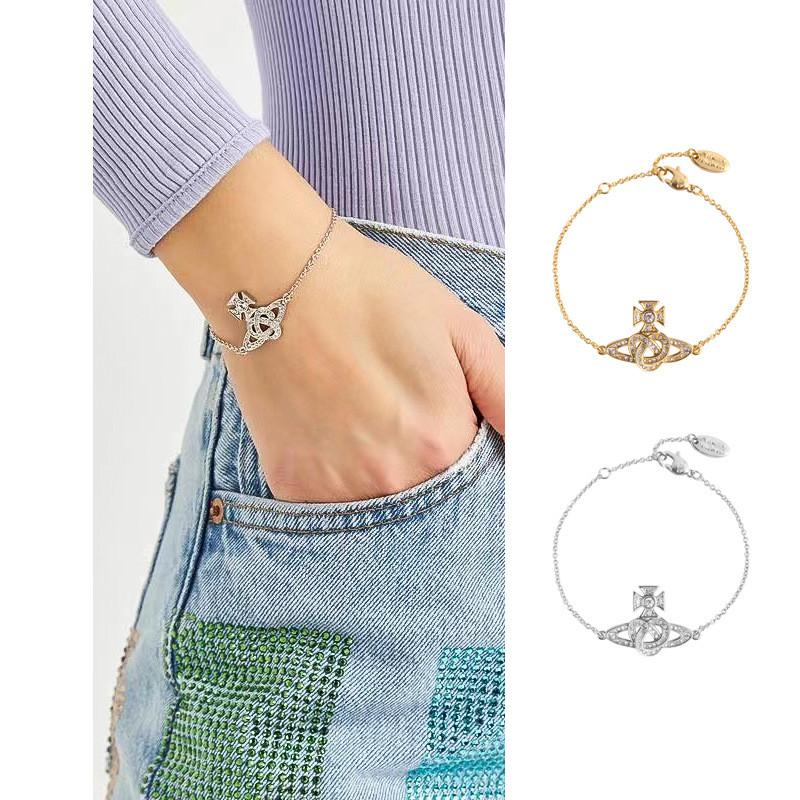 Exclusive Design Twisted Floral Bracelet For Women Elegant Copper Plated Saturn Bracelet With Shimmering Diamonds Characters)