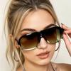 1 pz Occhiali da sole alla moda retrò europei e americani da uomo e donna tendenza versatile protezione solare estiva e protezione UV fr