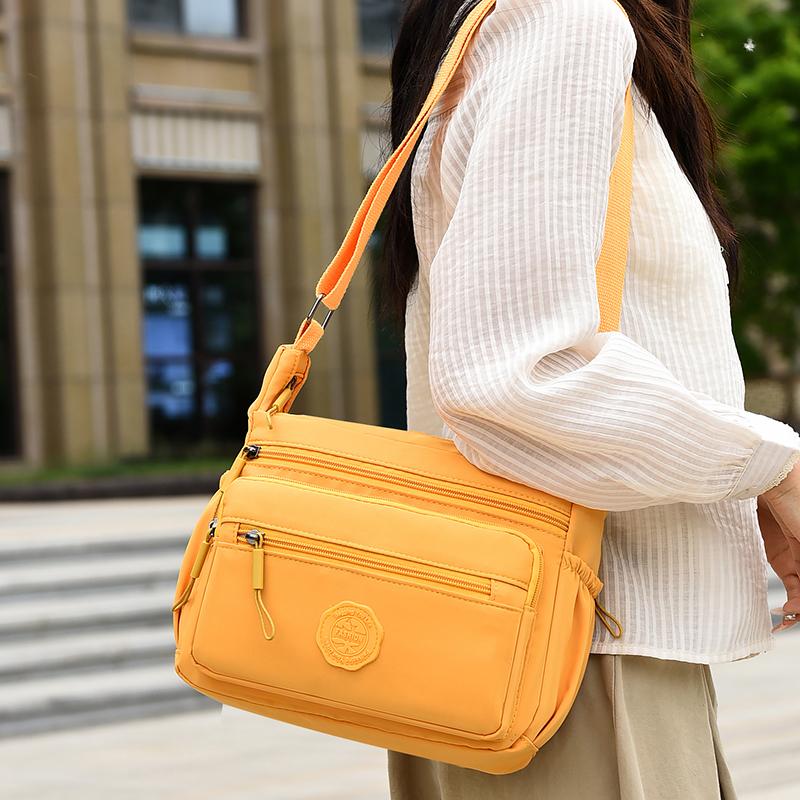 Dámská taška přes rameno Messenger Velká kapacita Polyesterová Módní kosmetická taška Jednoduchá a univerzální Kabelka Crossbody taška
