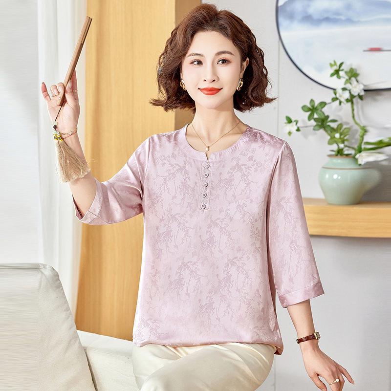

2026 Summer Fashion Mid-Sleeve Top for Moms, Chic & Stylish Petite Women s T-shirt 3XL (for 120-135 jin) розовый