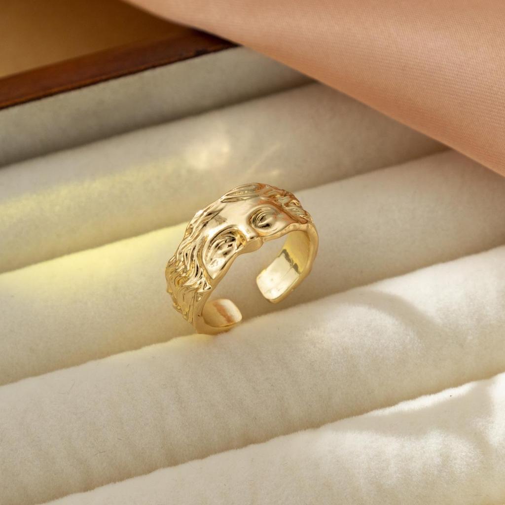 Venus Men's Exaggerated Cold-Style Half-Face Index Finger Ring - Fashionable European & American Open Ring