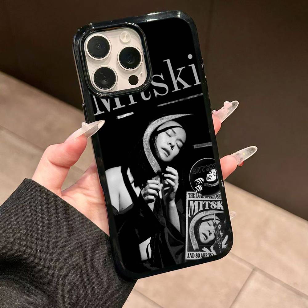 Beliebte Sängerin M-Mitski Für IPhone 17 16 15 14 13 Pro 12 11 Pro Max Harte PC+TPU Handyhüllen Rückseite