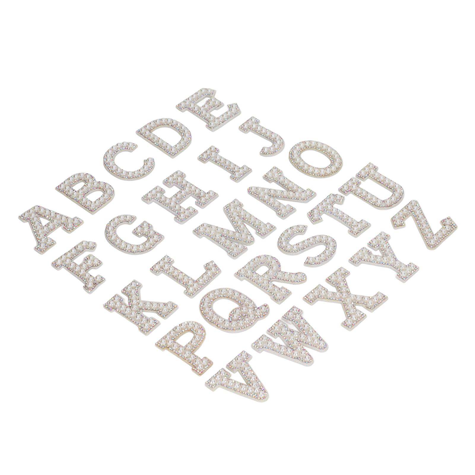 

26 шт. нашивки с английскими буквами, стиль искусственного жемчуга, яркие, широко используемые, легкие в использовании, приклеивающиеся утюгом