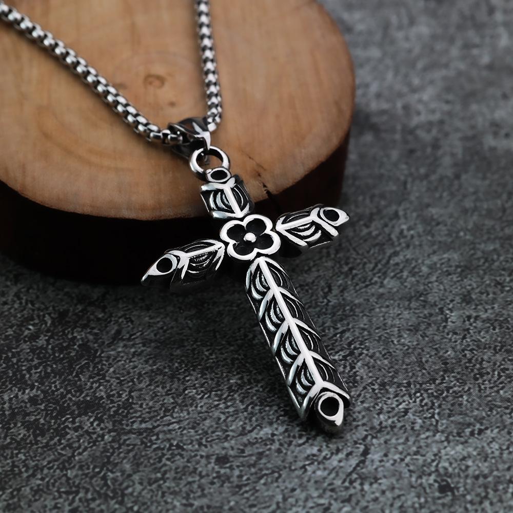 Stylish Titanium Steel Mens Pendant Wind Rose Cross Unique Jewelry for Men Fashion Accessories