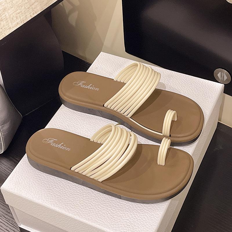 New sandals flat bottom summer versatile outer beach slippers fashionable one-word women