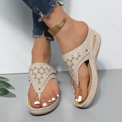 Cool Slippers for Women's Summer New European and American Foreign Trade Large Size Hollow Metal Thick Bottom Cool Slippers for Women