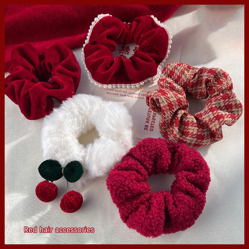 Plush Pig Intestine Hair Tie – Milk Coffee Color: 2025 Christmas Autumn Winter Series Hair Accessories