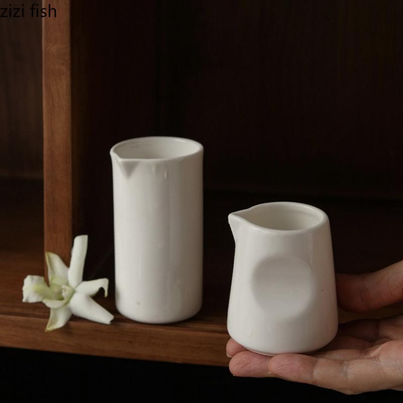 Needle Nosed Cups White Ceramic Milk Jar Coffee Milks Cup Milk Jug Sauce Pot Sauce Cup Coffeeware Milks Pot Seasoning Pots