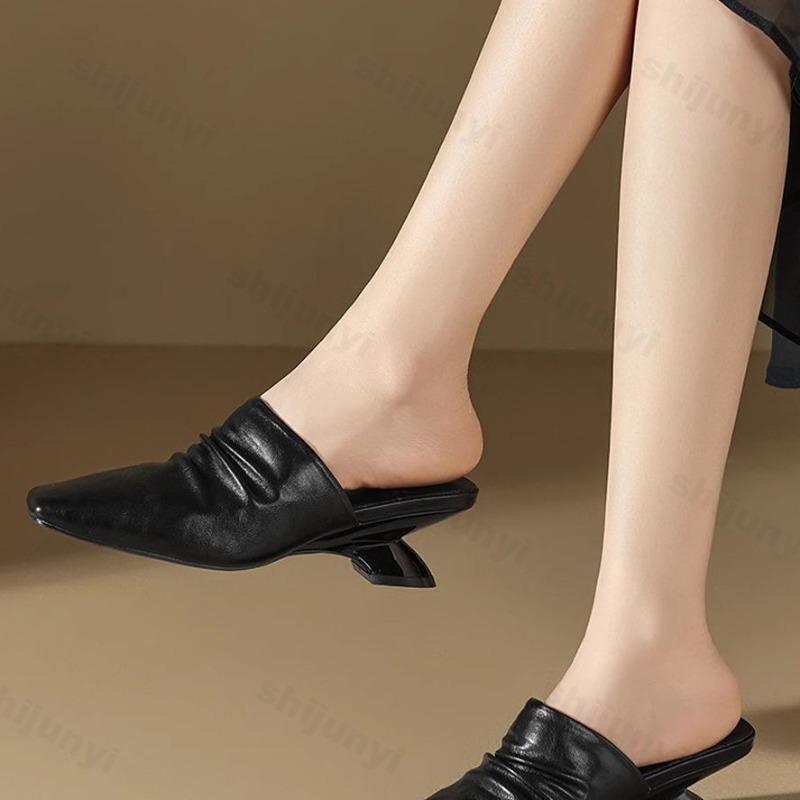 Fashion 2025 Summer New Elegant Square Head Casual Muller Slippers for Women's Comfortable Wedge Heeled Half Drags Fashion Beach Sandals