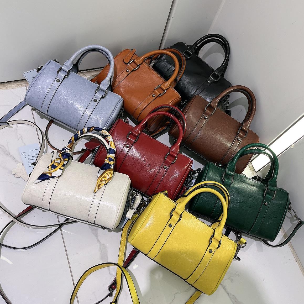 

Ретро женская сумка из воловьей кожи с масляной восковой пропиткой, портативная сумка-мессенджер, сумка для мини-поездок, сумка большой вместимости length 22X12X height 14cm