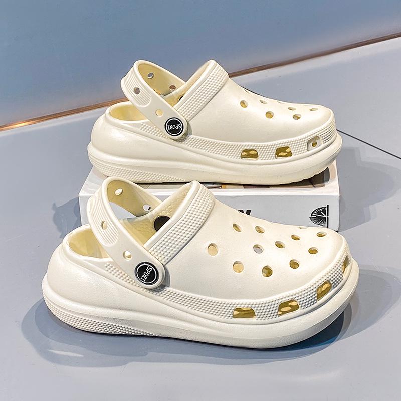 Kids' Summer Clog Sandals: Boys' & Girls' Non-slip, Thick-soled, Closed-toe Beach Slippers for Outdoor Play