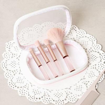 Netztasche und Make-up-Pinsel im 4er-Set