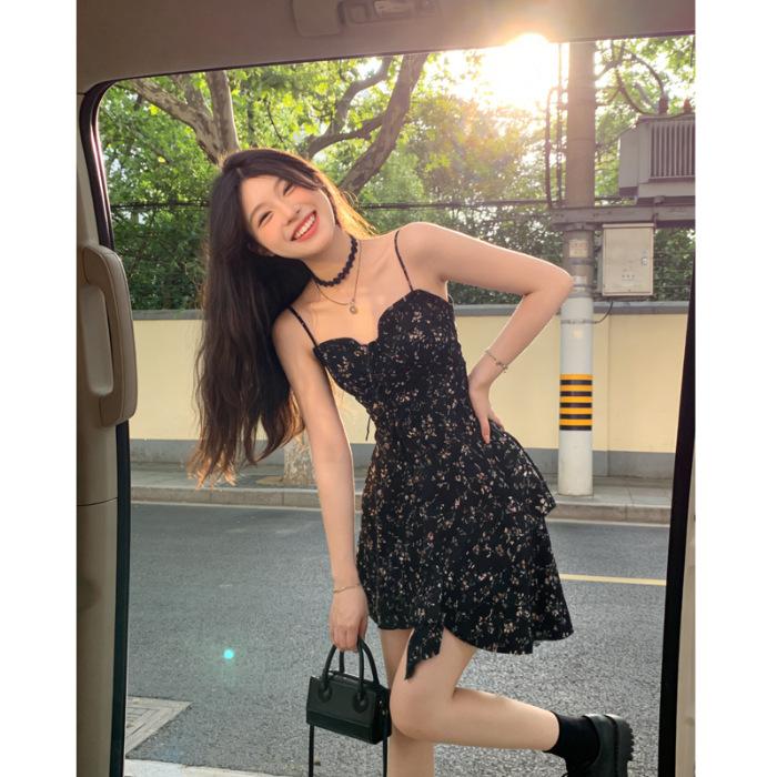 Summer New Small Black Floral Suspender Dress Women s Pure Desire Wind Waist Skinny Short Skirt S