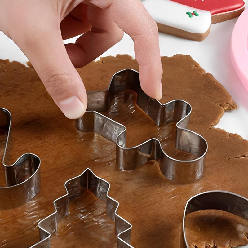 6pcs Christmas Cookie Cutter Molds Stamp Sugarcraf Decoration Cake Tools Biscuit Mold Santa Claus Fondant Decorating Tools