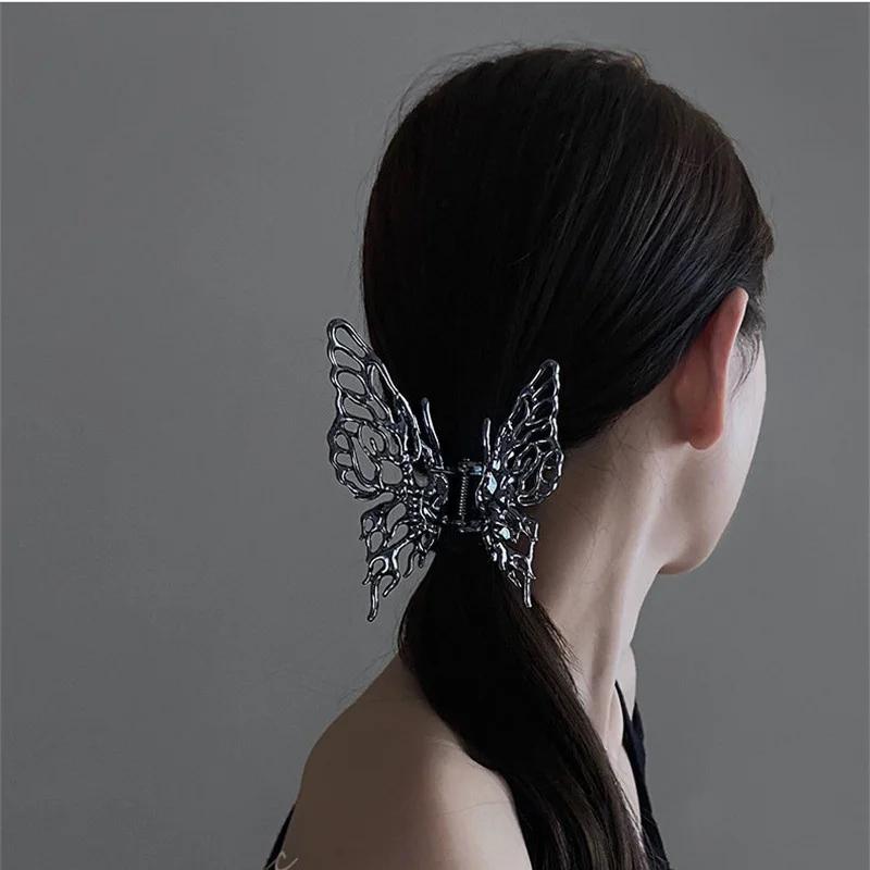 Retro Metal Butterfly Hair Clip for Women's Fashionable Gothic Punk Personalized Headwear Elegant Styling Accessories for Girls