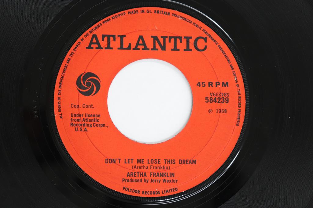 7inch Record ARETHA FRANKLIN - Don't Let Me Lose This Dream / The  584239 Atlantic 1968 UK Soul/Funk Used