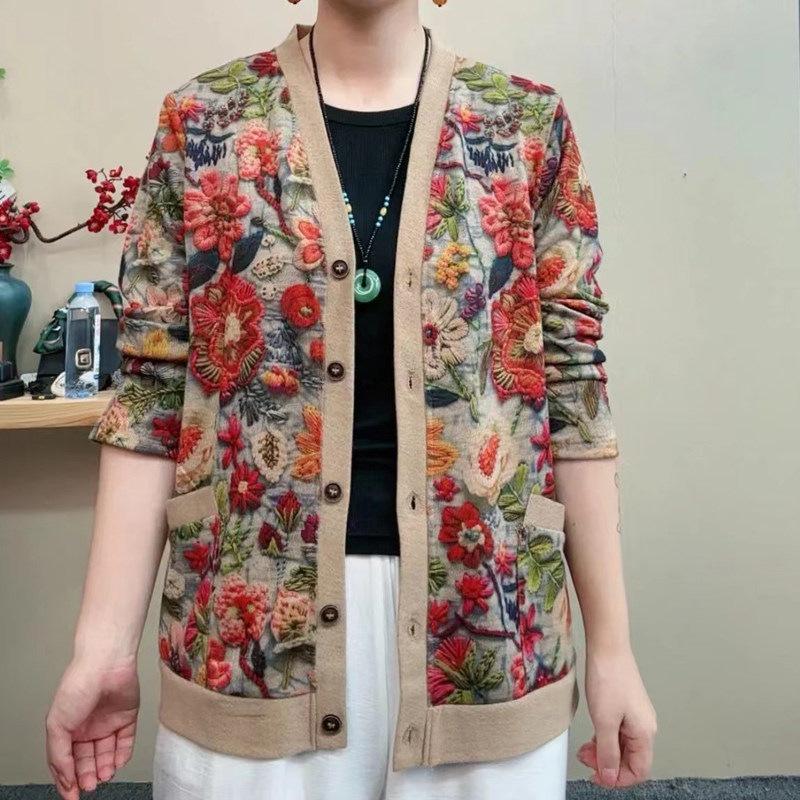 Stilvolle Herbst-Strickjacke mit V-Ausschnitt für Frauen mittleren Alters & ältere Frauen