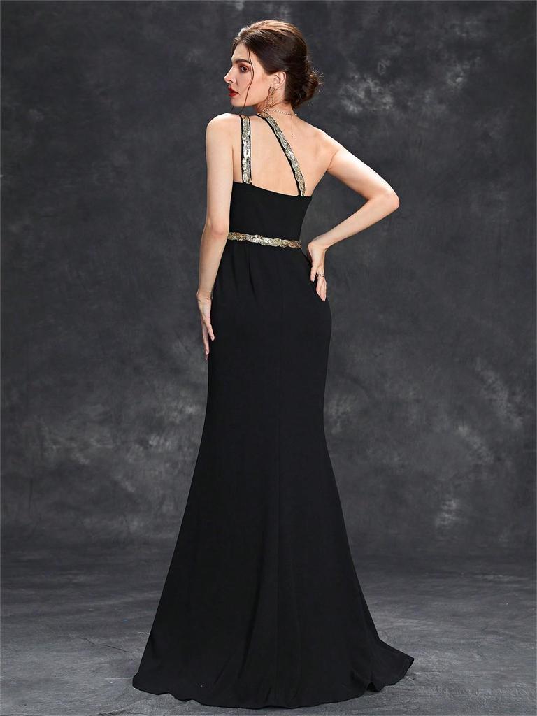 Elegantes One-Shoulder-Abendkleid mit gewebtem Metallgürtel und Schlitz