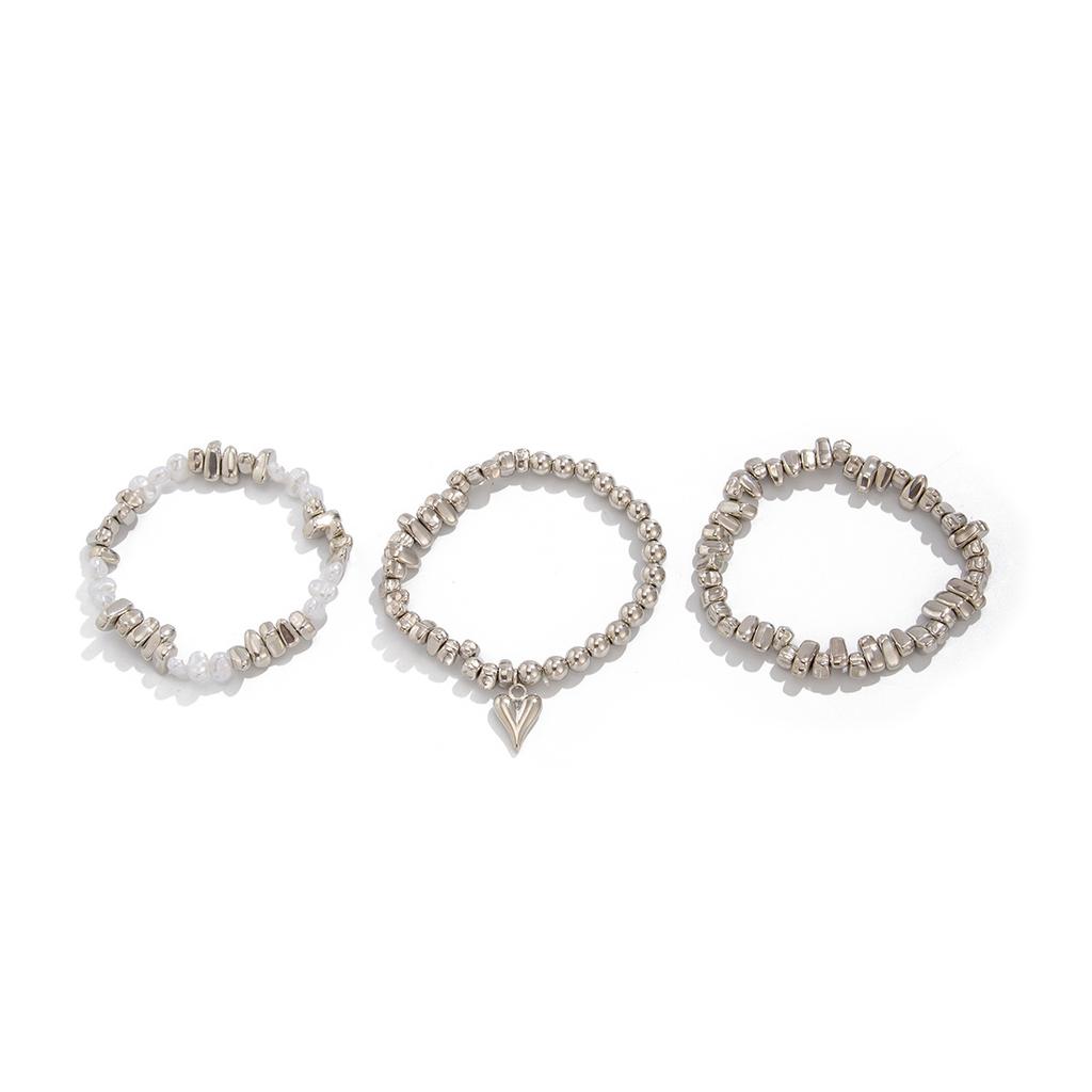 Retro Irregular Imitation Pearl Bead Elastic String Bracelet 2025 Multi Layer Sweet Heart Pendant Girls Fashion Birthday Jewelry