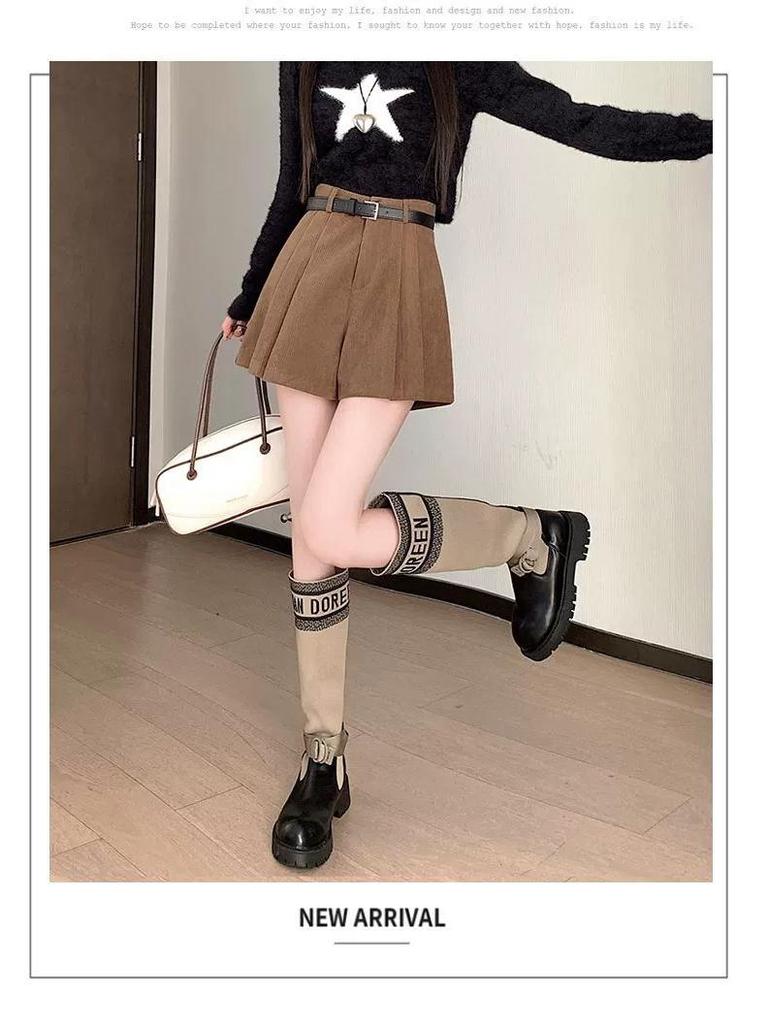 Women's Autumn High-Waisted Corduroy Wide-Leg Shorts – Slimming Pleated Bootcut Casual Wear.
